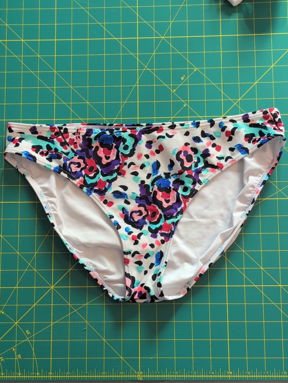 Venus Bikini - Picture 6 of 12